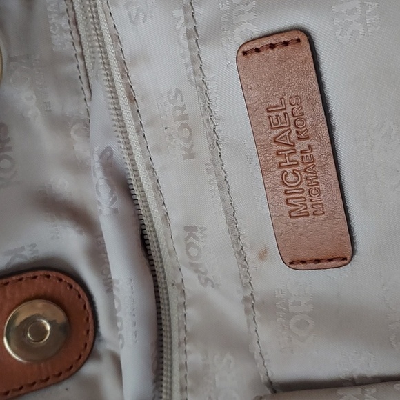 MICHAEL Kors Logo Canvas tote - Picture 13 of 13